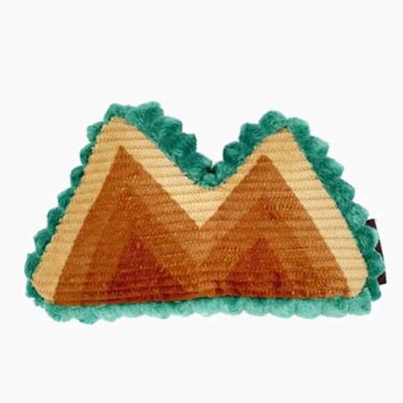 P.L.A.Y (Pet Lifestyle And You) Mountain Range Plush Dog Toy (Sm/Med) NEW W/TAGS - Picture 1 of 2